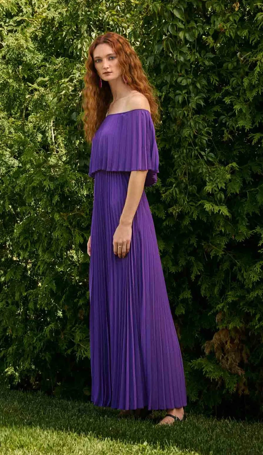 Chiffon Off-The-Shoulder Pleated Dress