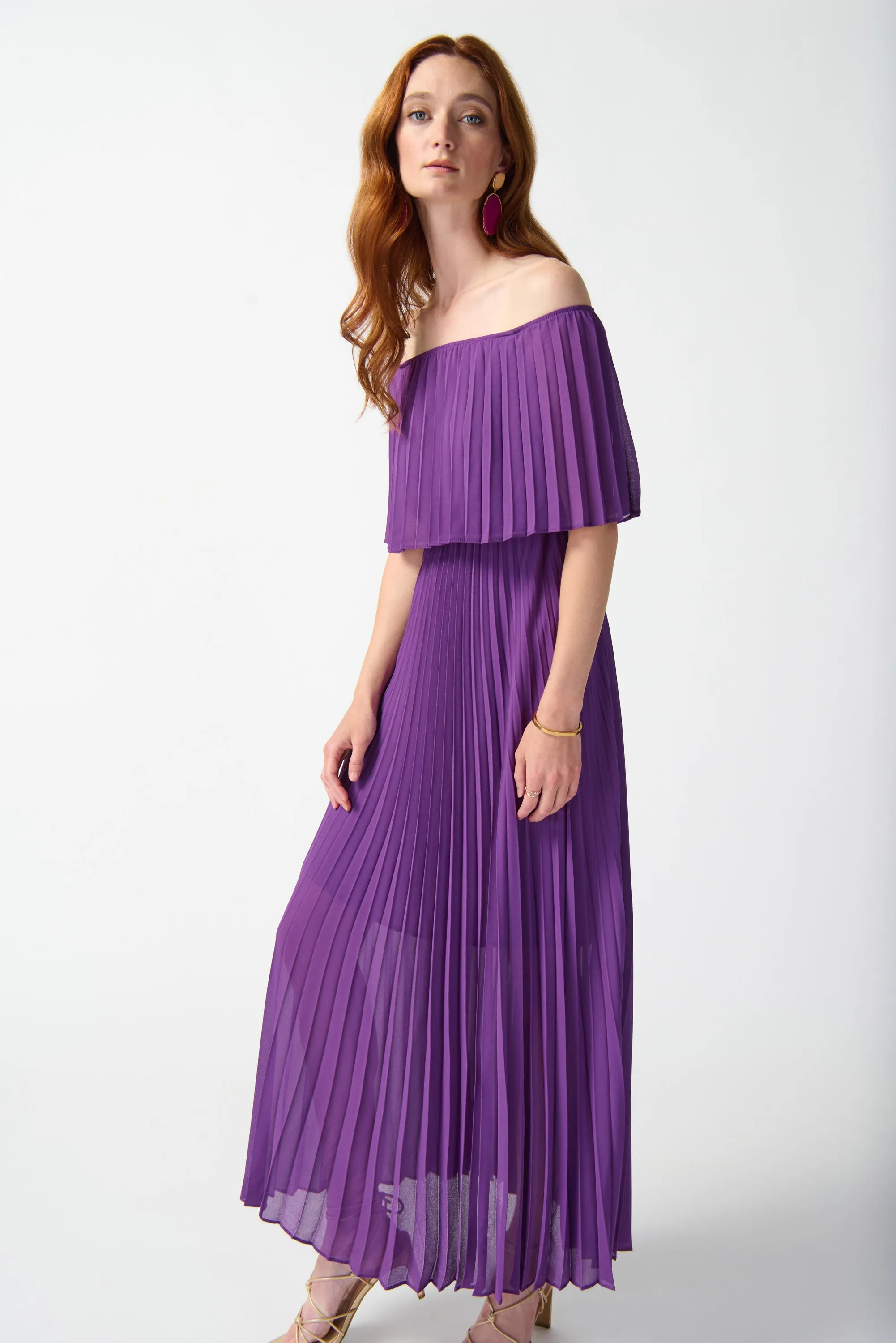 Chiffon Off-The-Shoulder Pleated Dress