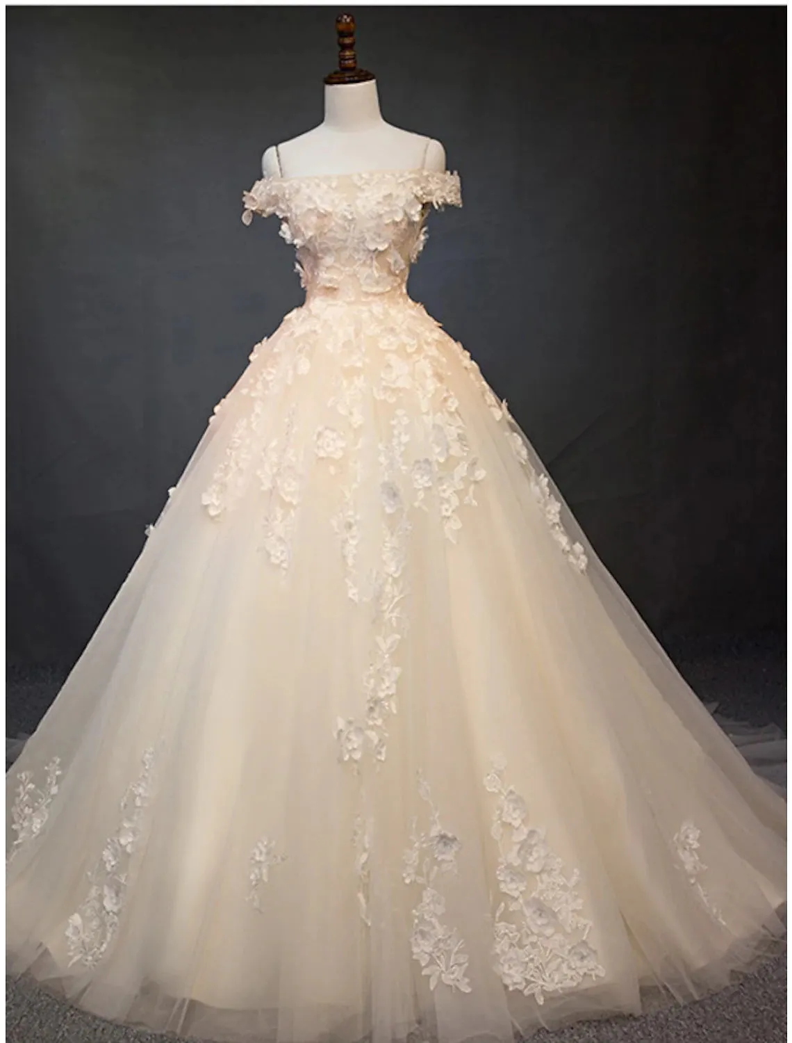Luolandi Engagement Vintage Formal Wedding Dresses Ball Gown Off Shoulder Cap Sleeve Cathedral Train Lace Bridal Gowns With Pearls